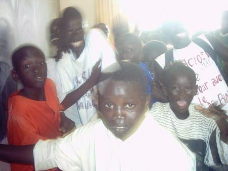 keita et ses petits supporteres